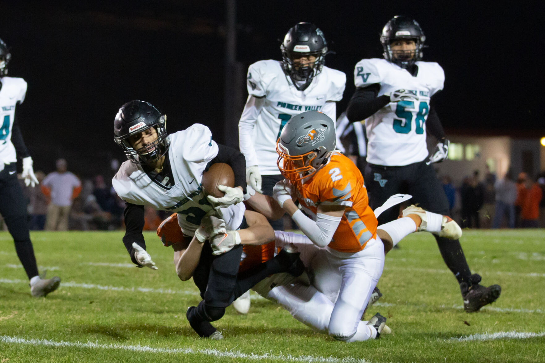 112522 Pioneer Atascadero Football 02.jpg
